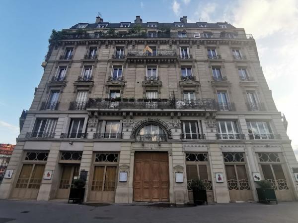 Chiens - Theatre des Bouffes du Nord